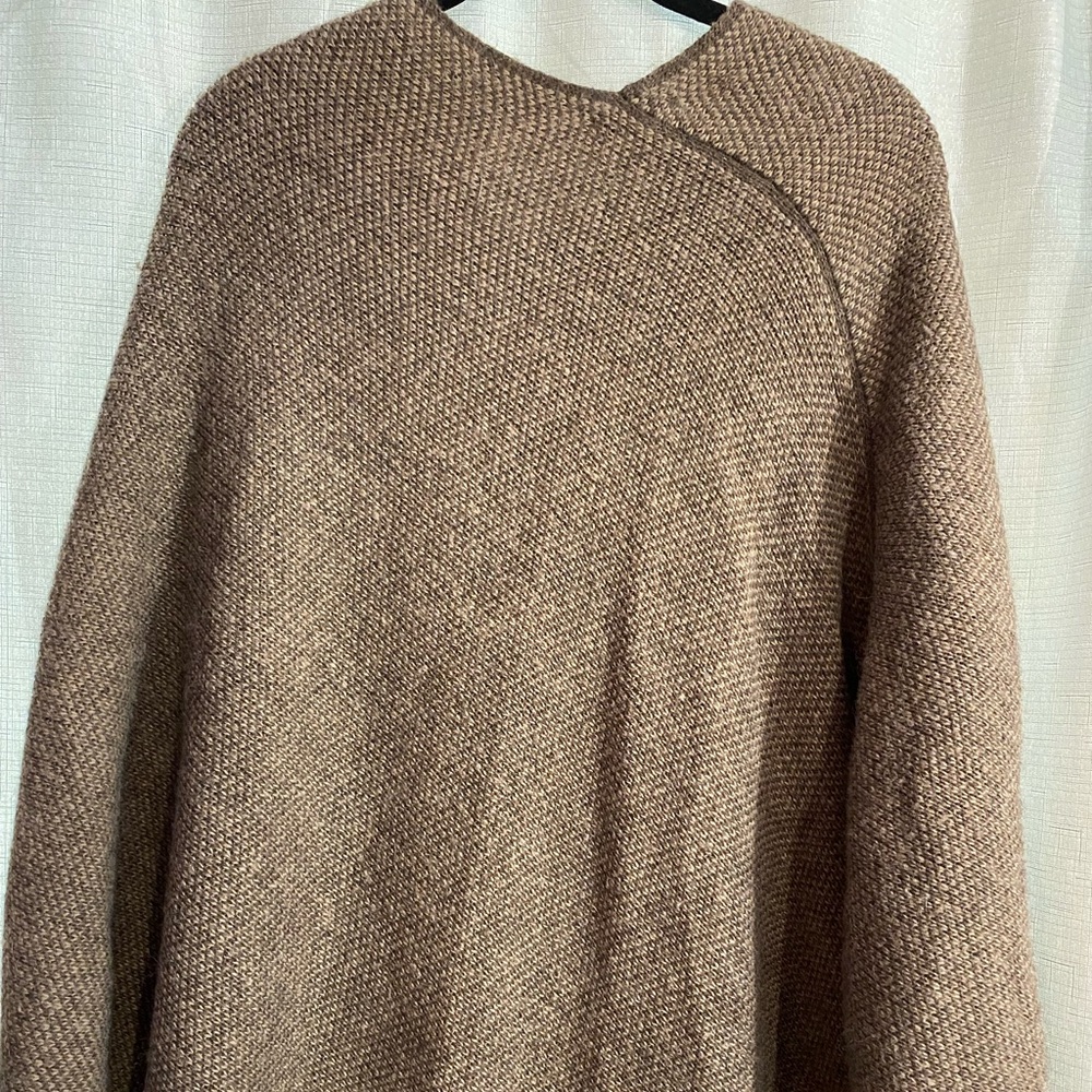 Vintage Fantasie terrene Made in Italy Mohair mixed mohair /wool blend poncho.